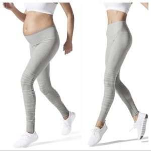 BLANQI Hipster Cuffed Leggings in Dove Gray